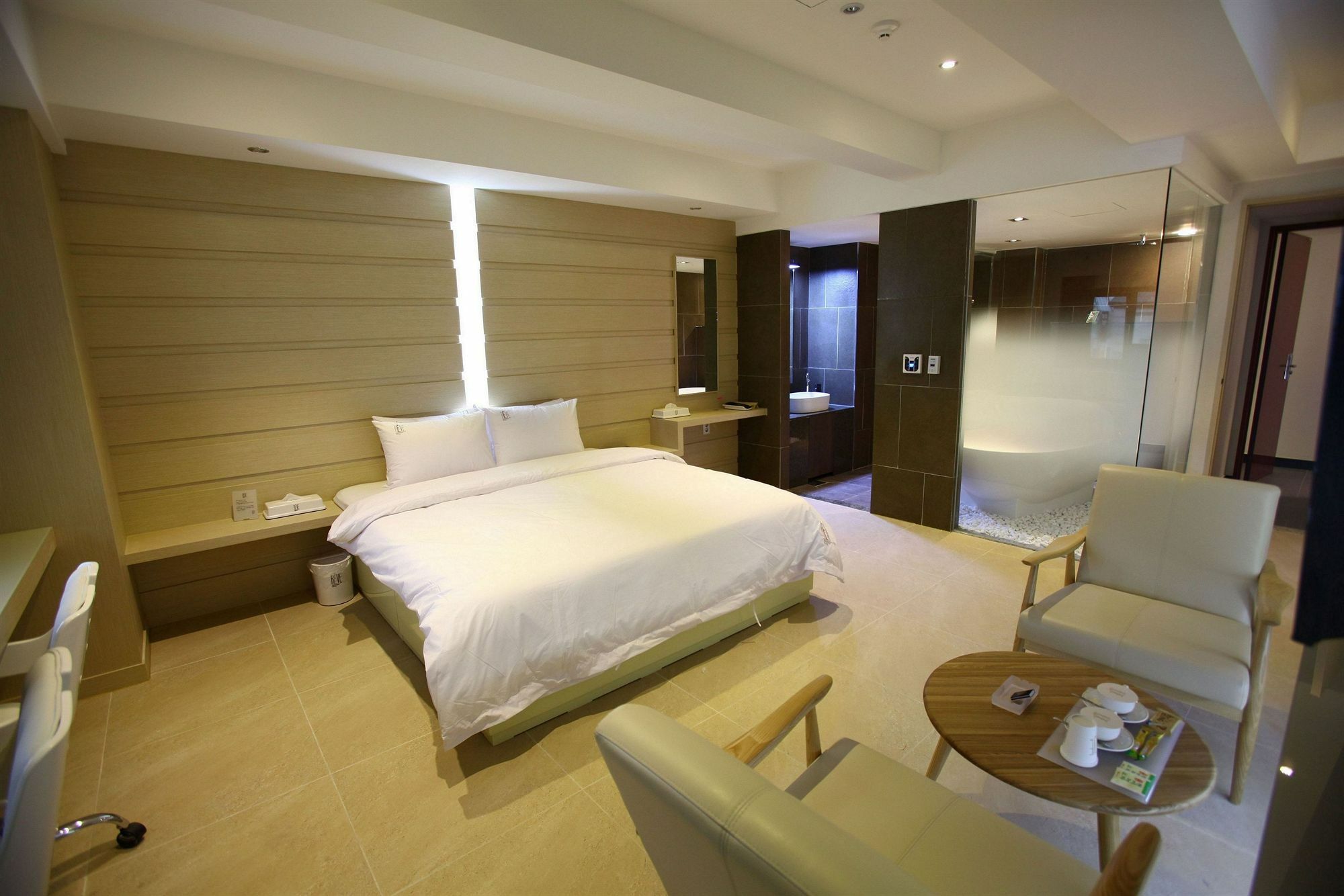 Suwon Reve Hotel Szoba fotó